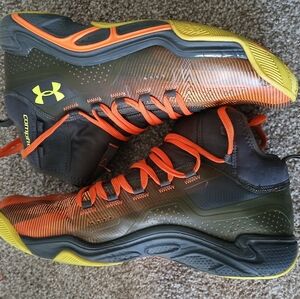 Under Armour Comfort Sneakers
